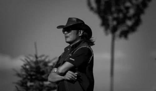 暗黑吃瓜今日热门新闻,揭秘今日热门新闻背后的惊人真相