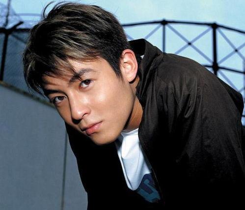 潮流爸爸刘教授吃瓜,揭秘娱乐圈幕后故事