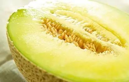 最新土豪吃瓜事件,一场奢华的社交盛宴背后的真相