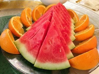 海鲜街吃瓜,一场味蕾与视觉的盛宴